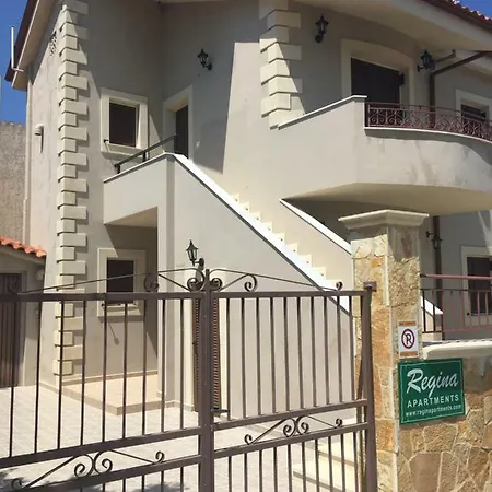 Regina Apartments Lassi  Exterior photo