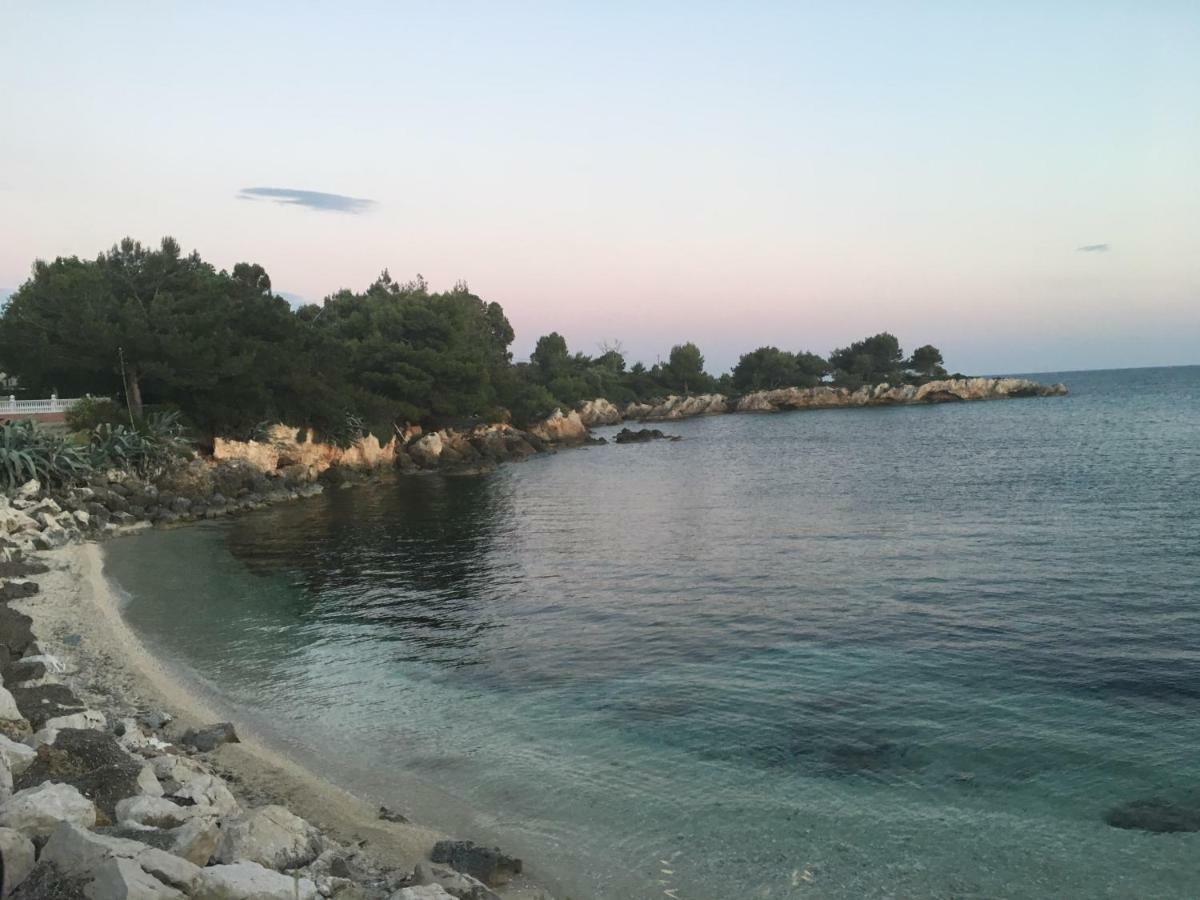 Regina Lassi (Kefalonia)